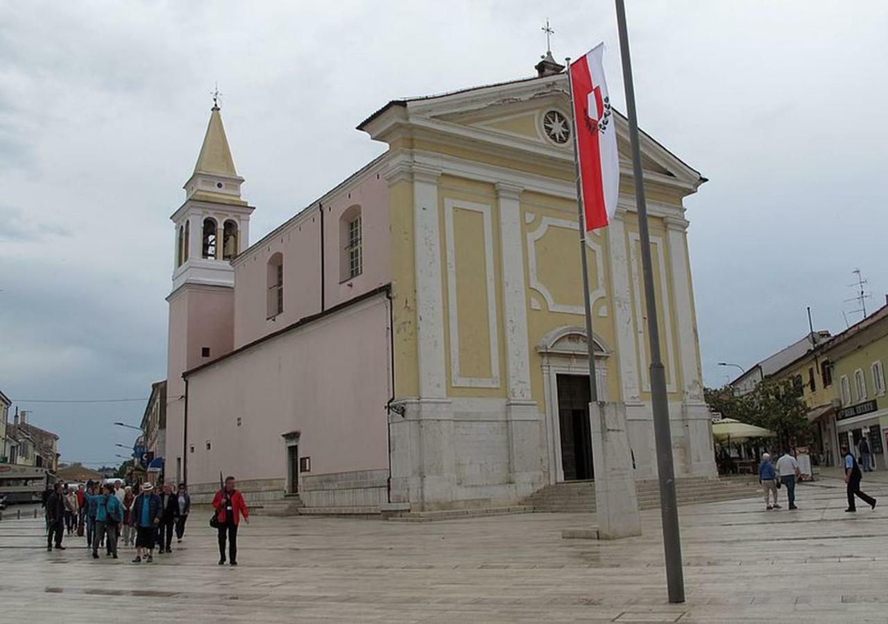 Old Town Charmer Apartment Poreč